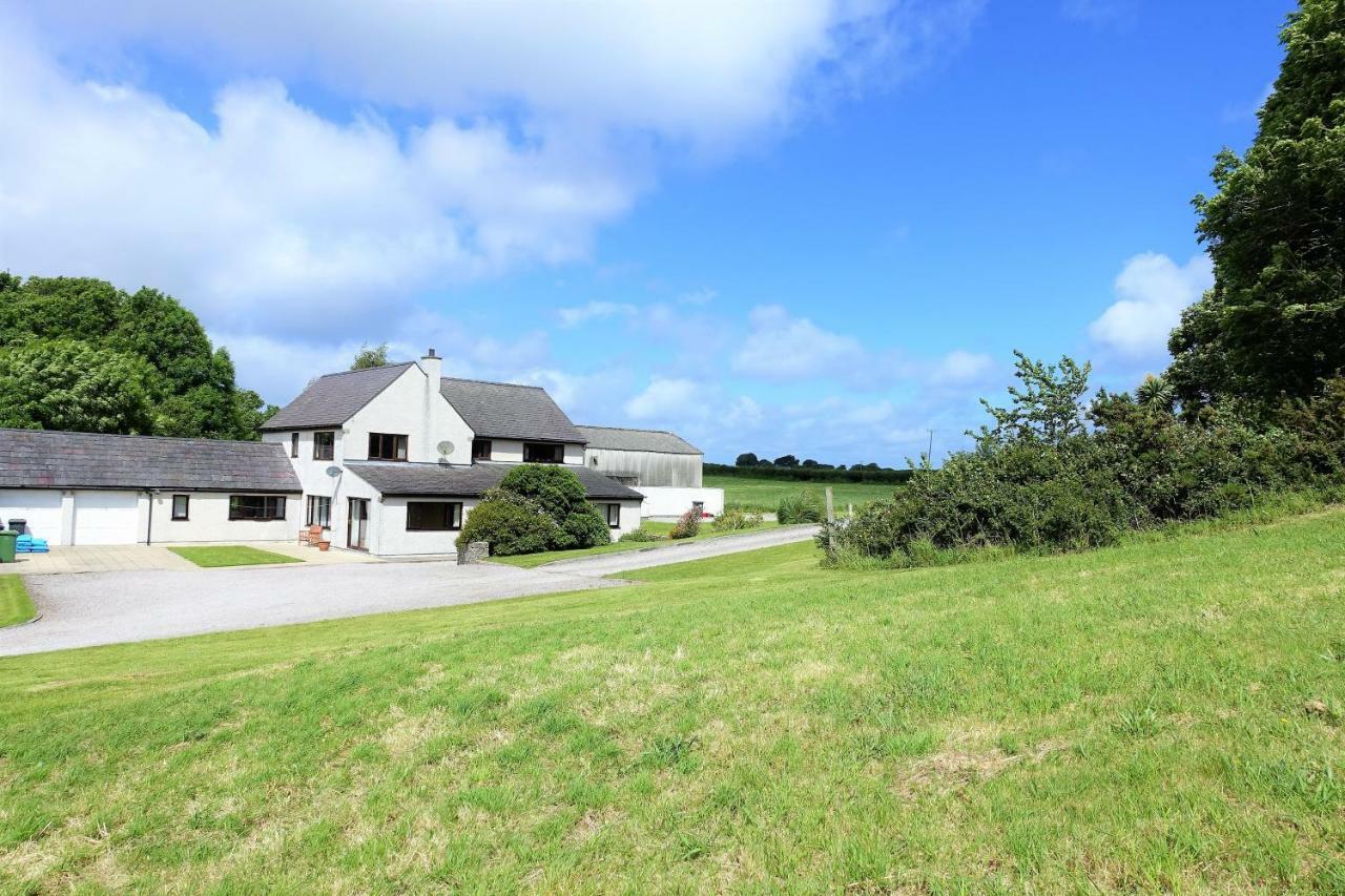Tyddyn Crwn Country-House Apartments Beaumaris Exterior foto