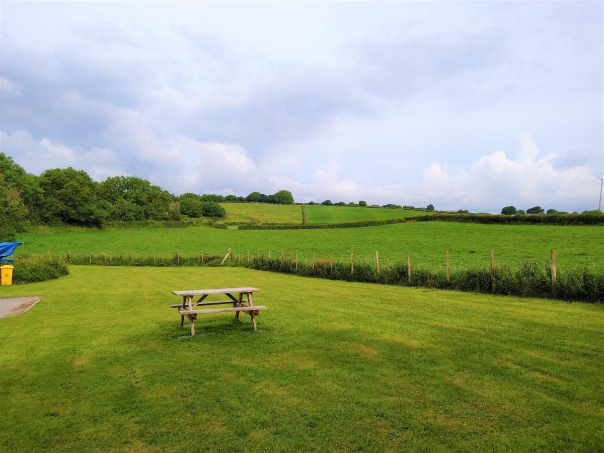 Tyddyn Crwn Country-House Apartments Beaumaris Exterior foto